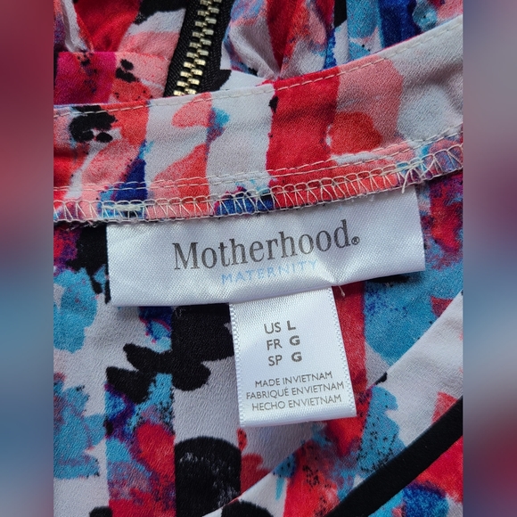 Floral maternity blouse with back zipper and cap sleeves, size large - Picture 6 of 7